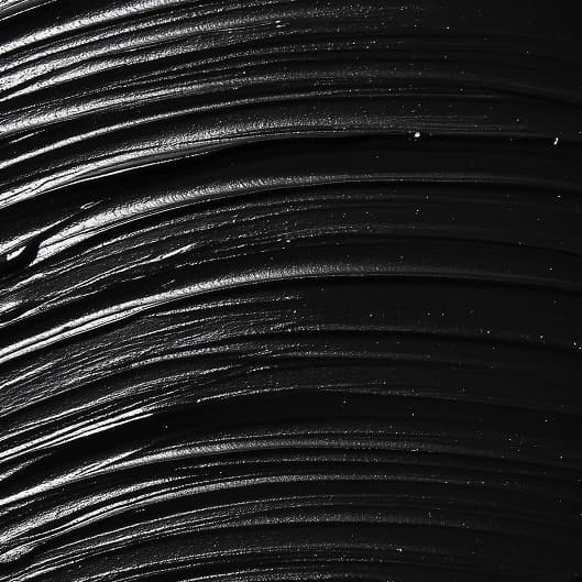 Eyebrow threading at Mad Threading in Rockford, IL